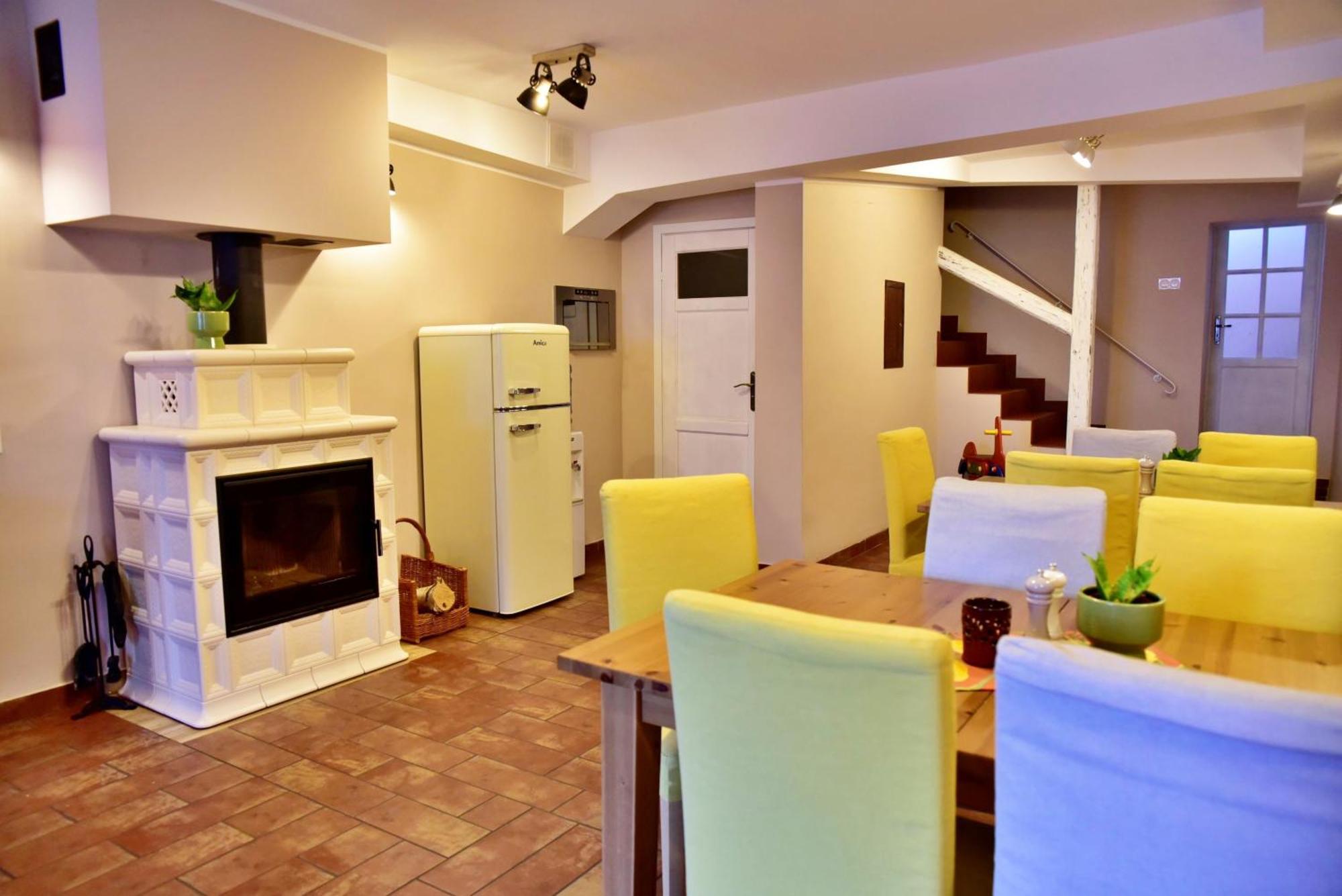 Gosciniec Nowa Wioska Bed and Breakfast Wałbrzych Exteriör bild